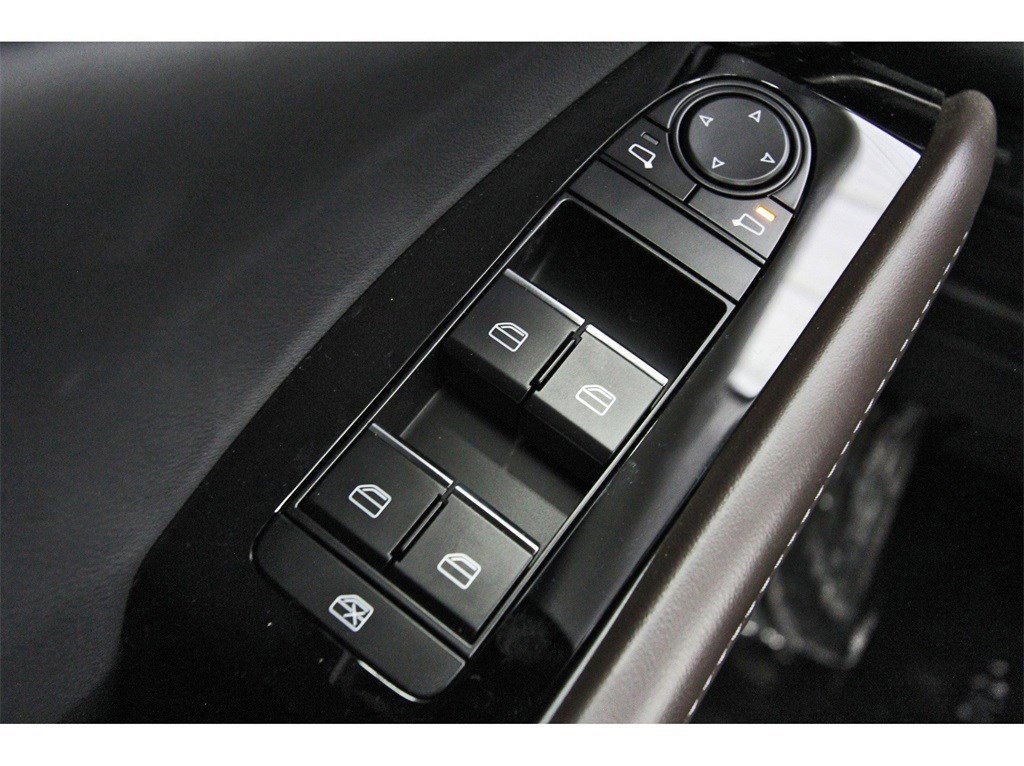 Certified 2025 MAZDA CX-30 AWD 2.5 S w/ Premium Package image 20