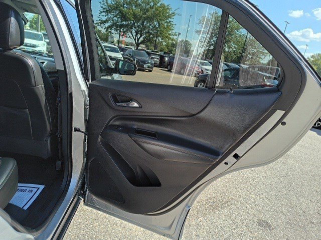 Used 2018 Chevrolet Equinox Premier image 17