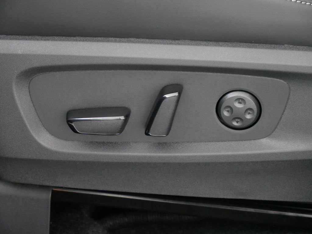 New 2026 INFINITI QX60 Sport image 12