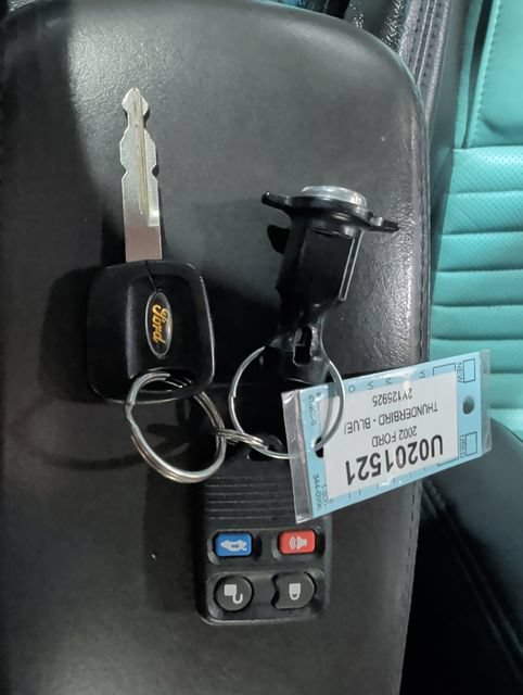 Used 2002 Ford Thunderbird RWD image 22