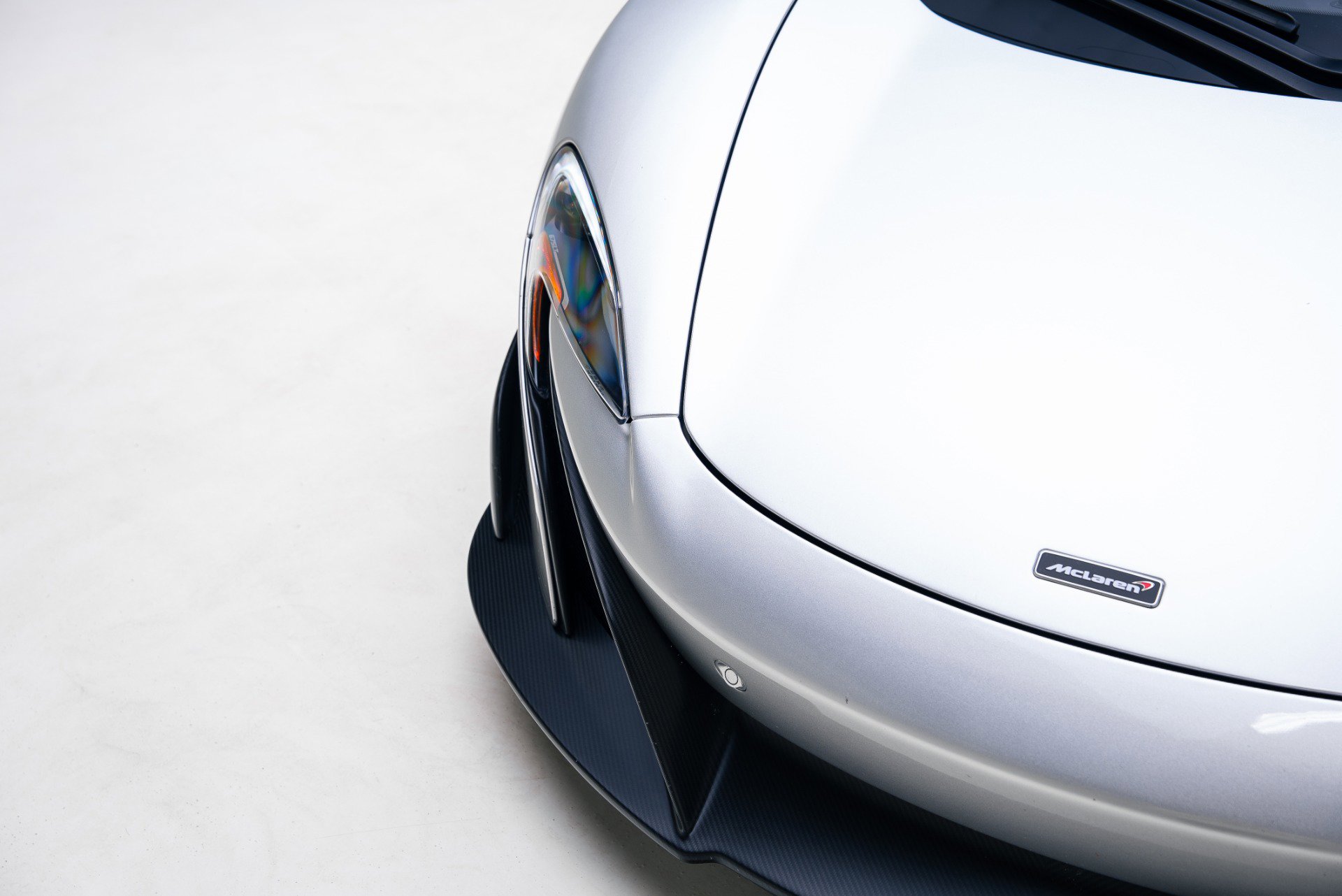 Used 2016 McLaren 675LT image 8