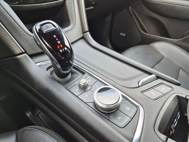 Used 2022 Cadillac XT5 Premium Luxury w/ Technology Package FWD image 12