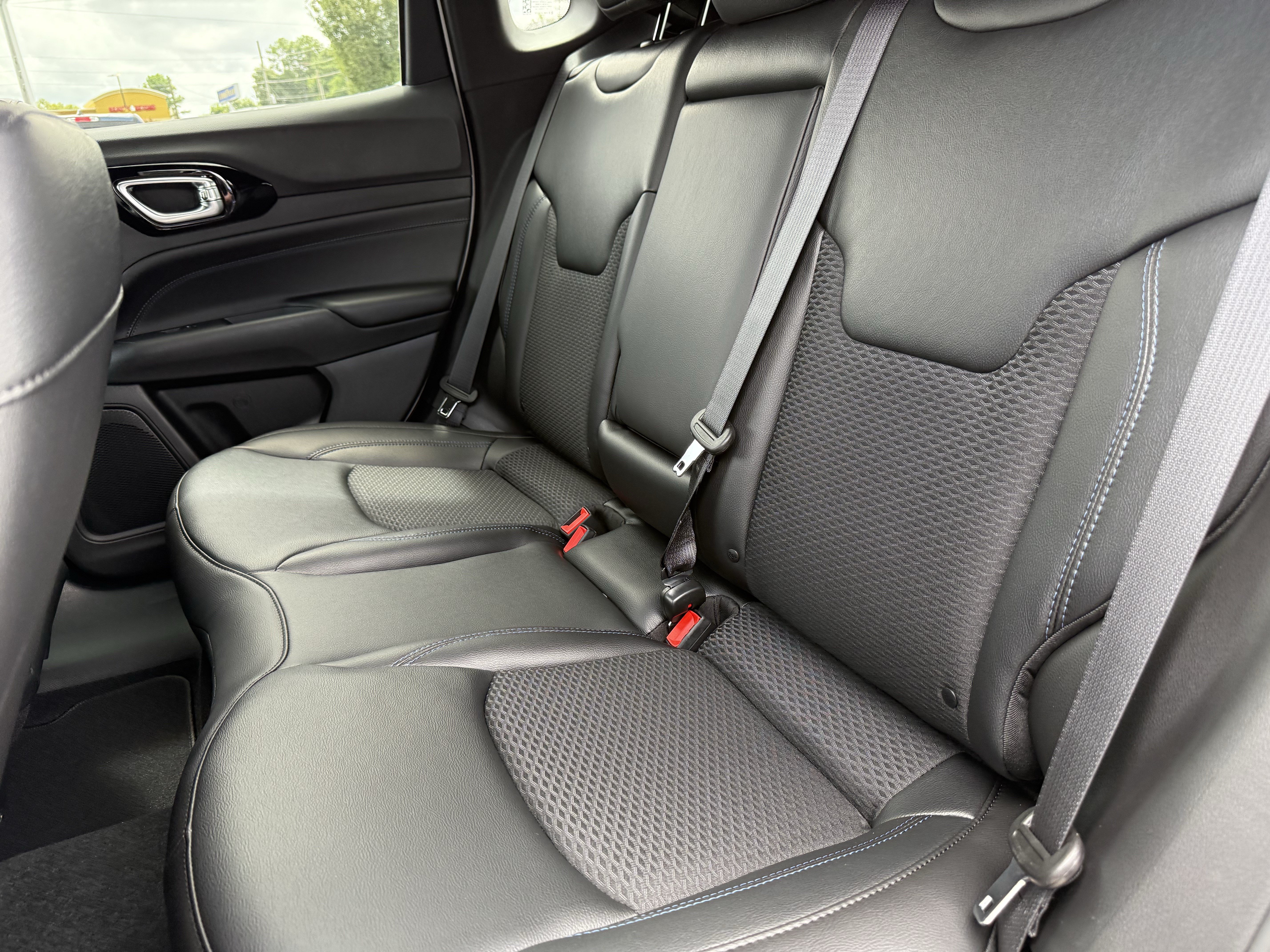 New 2026 Jeep Compass Latitude AWD/4WD image 30