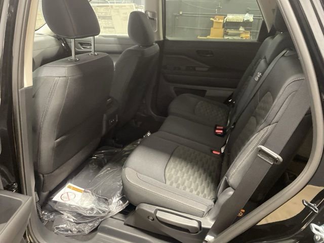 New 2026 Nissan Pathfinder SV image 25