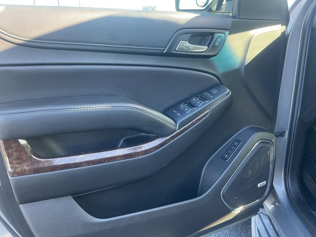 Used 2017 Chevrolet Tahoe LT w/ Luxury Package image 9