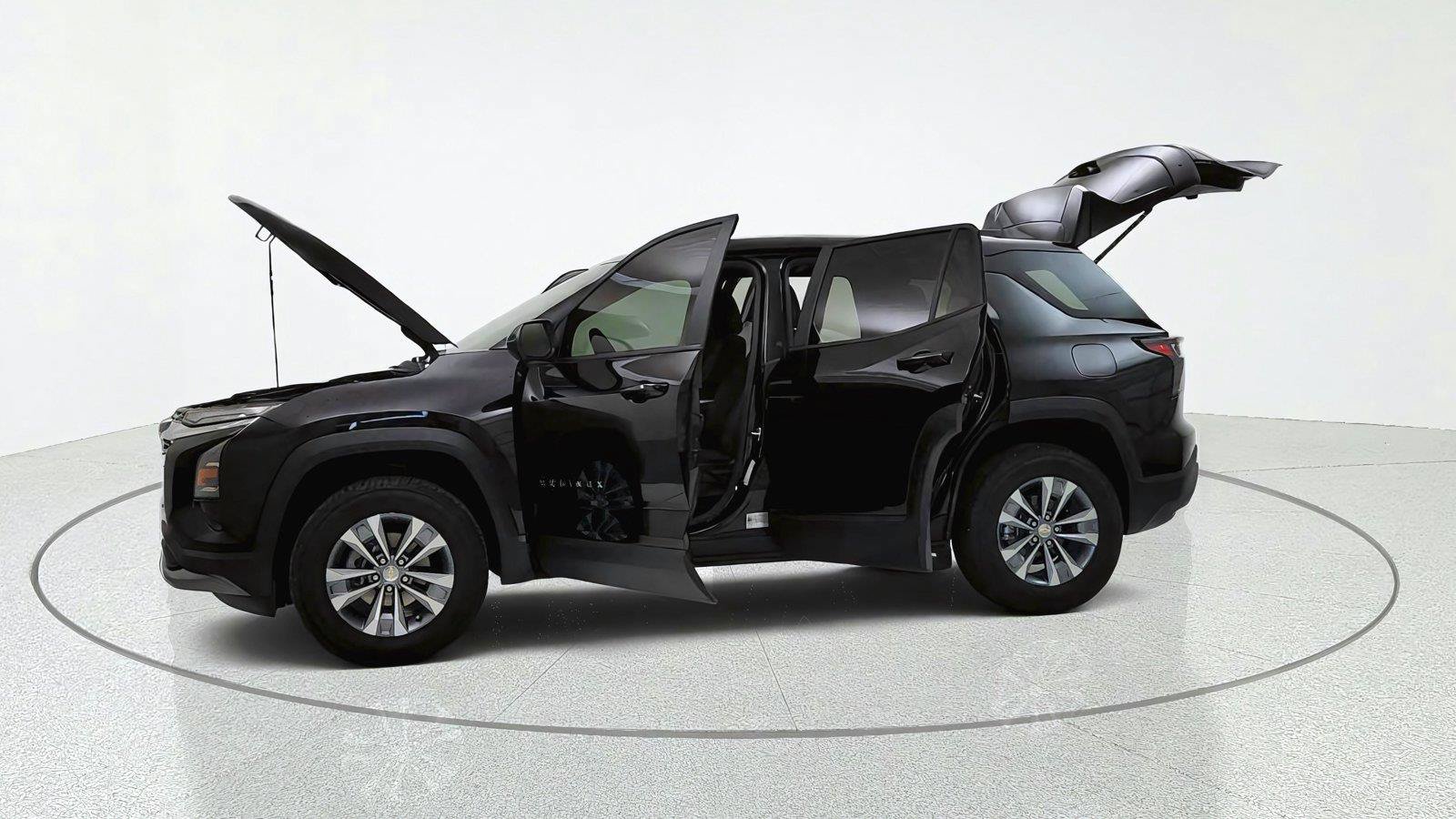 Used 2025 Chevrolet Equinox LT FWD image 11