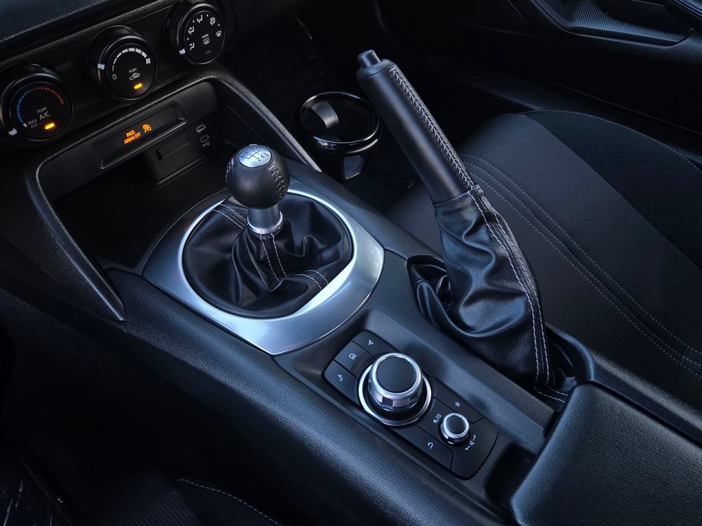 Certified 2025 MAZDA MX-5 Miata Sport RWD image 14