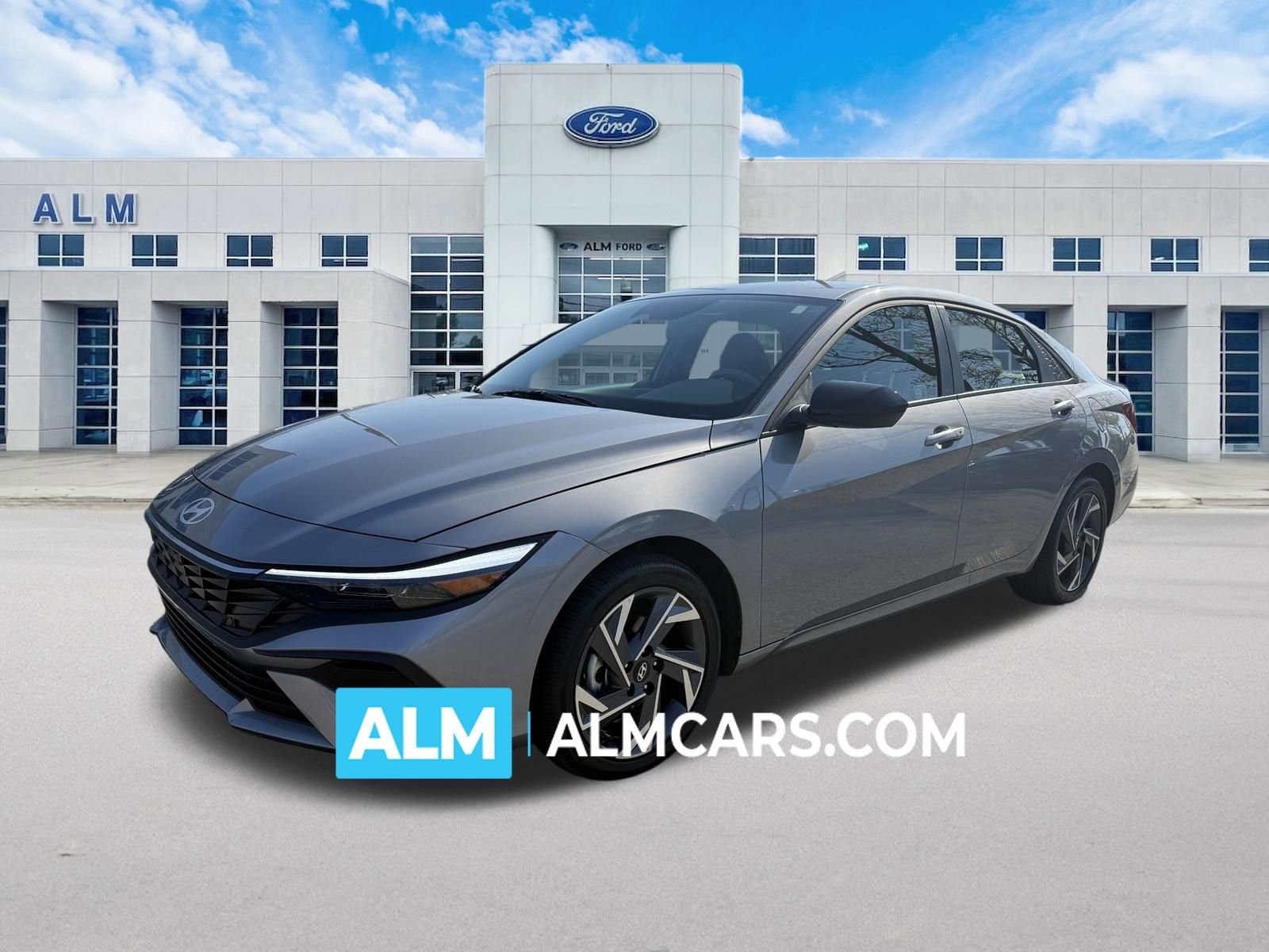 Used 2025 Hyundai Elantra Sport video 1