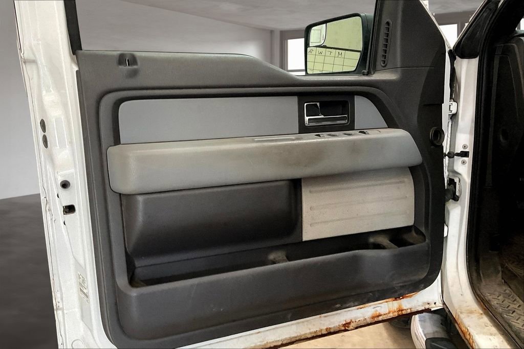 Used 2013 Ford F150 XLT w/ Luxury Equipment Group image 21