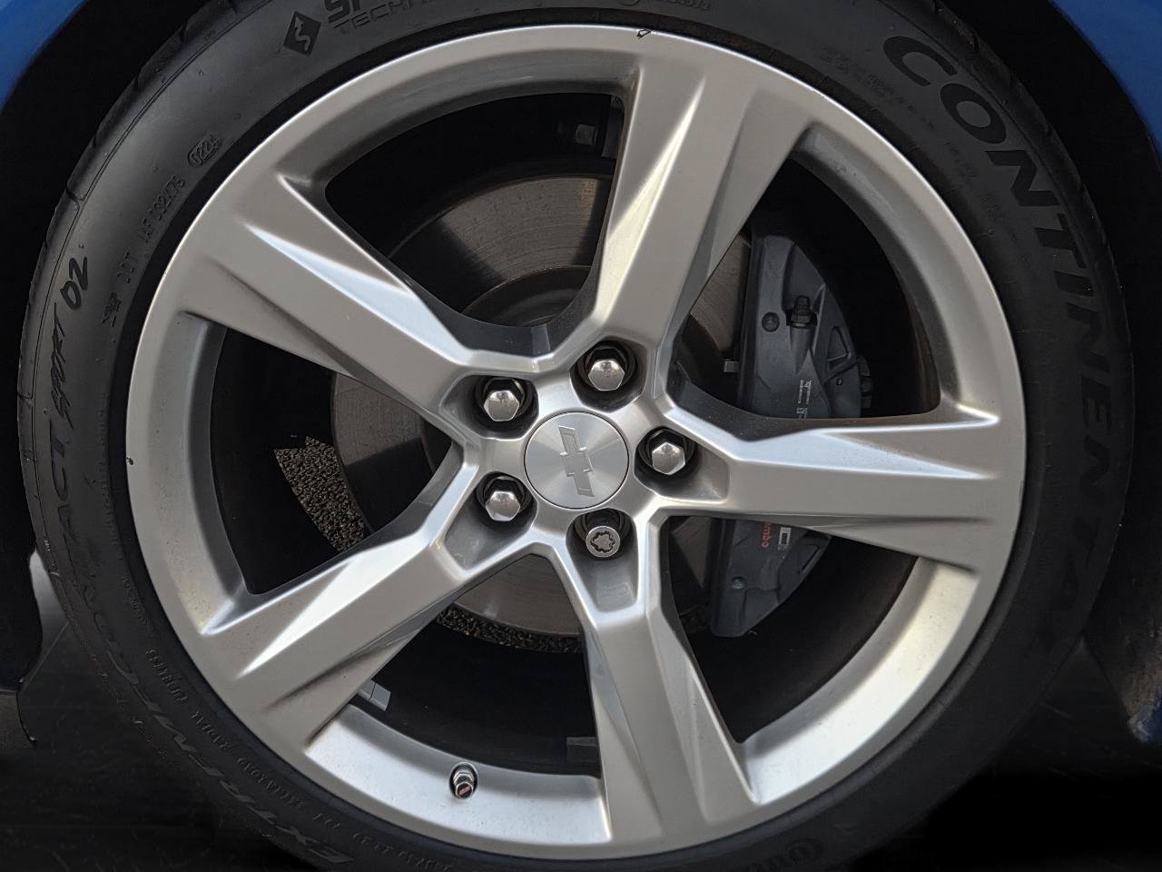 Used 2018 Chevrolet Camaro SS RWD image 35
