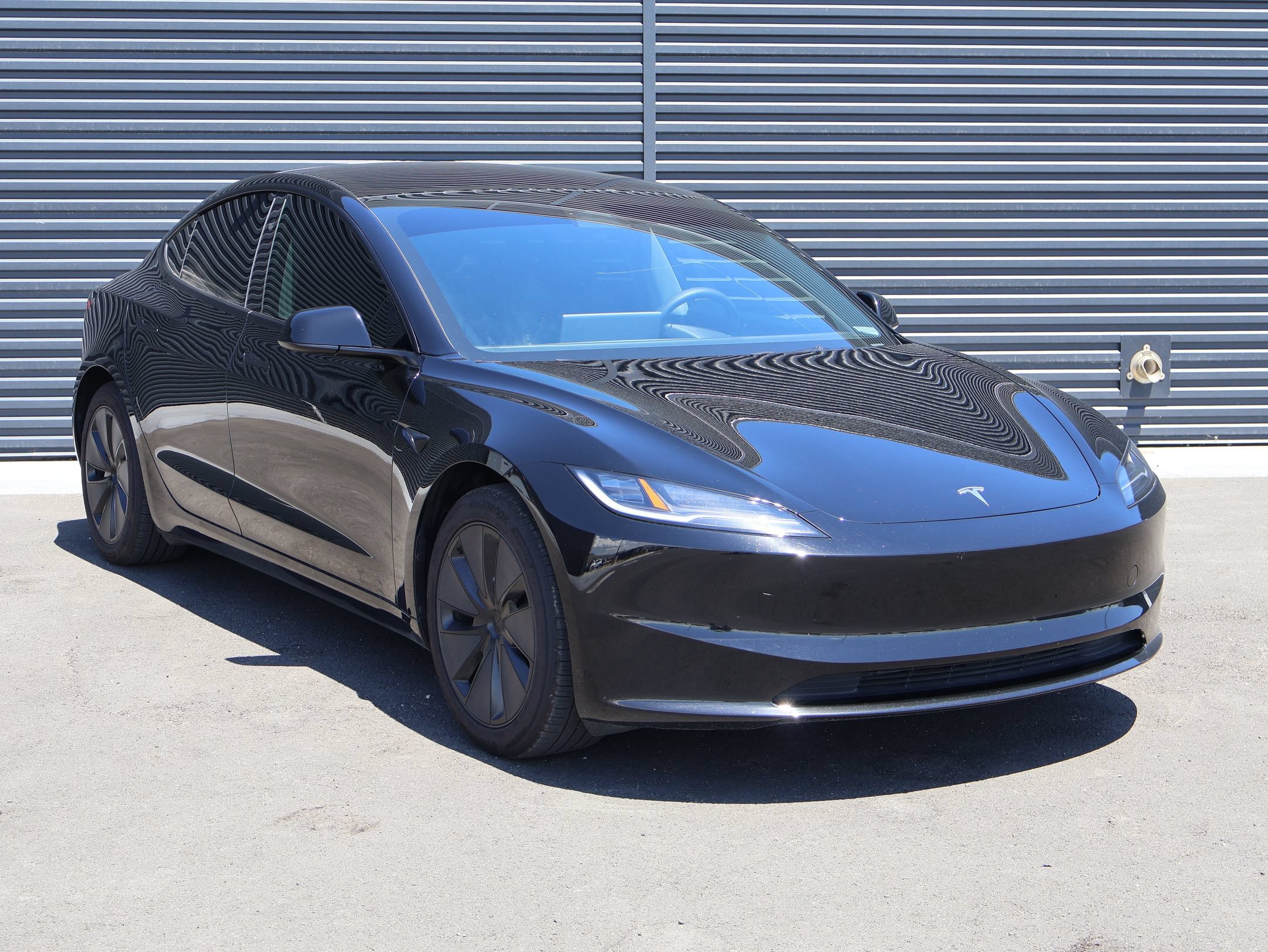Used 2025 Tesla Model 3 Long Range AWD/4WD image 3