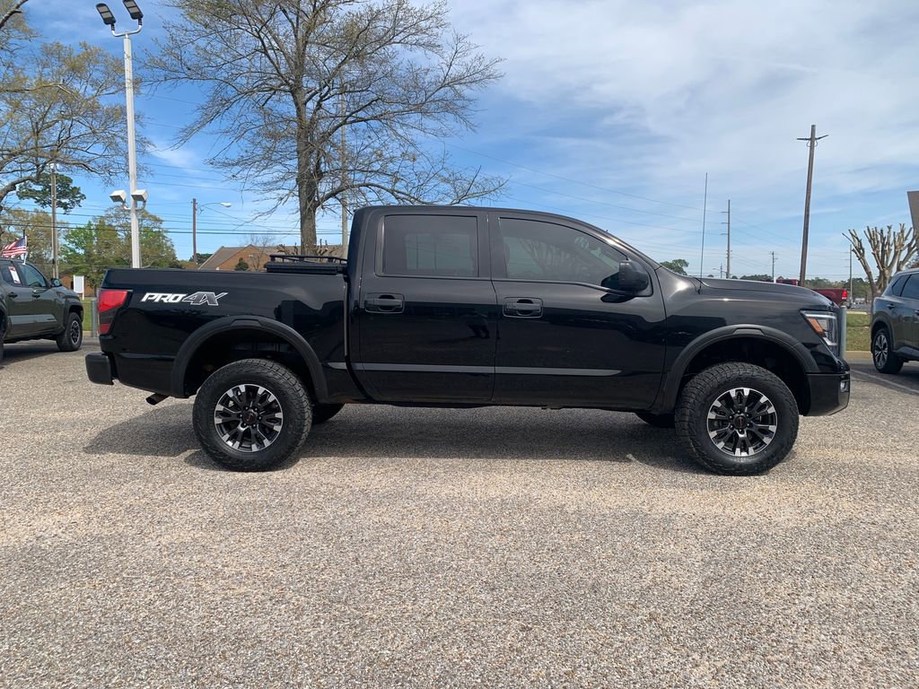 Used 2021 Nissan Titan PRO-4X AWD/4WD image 2