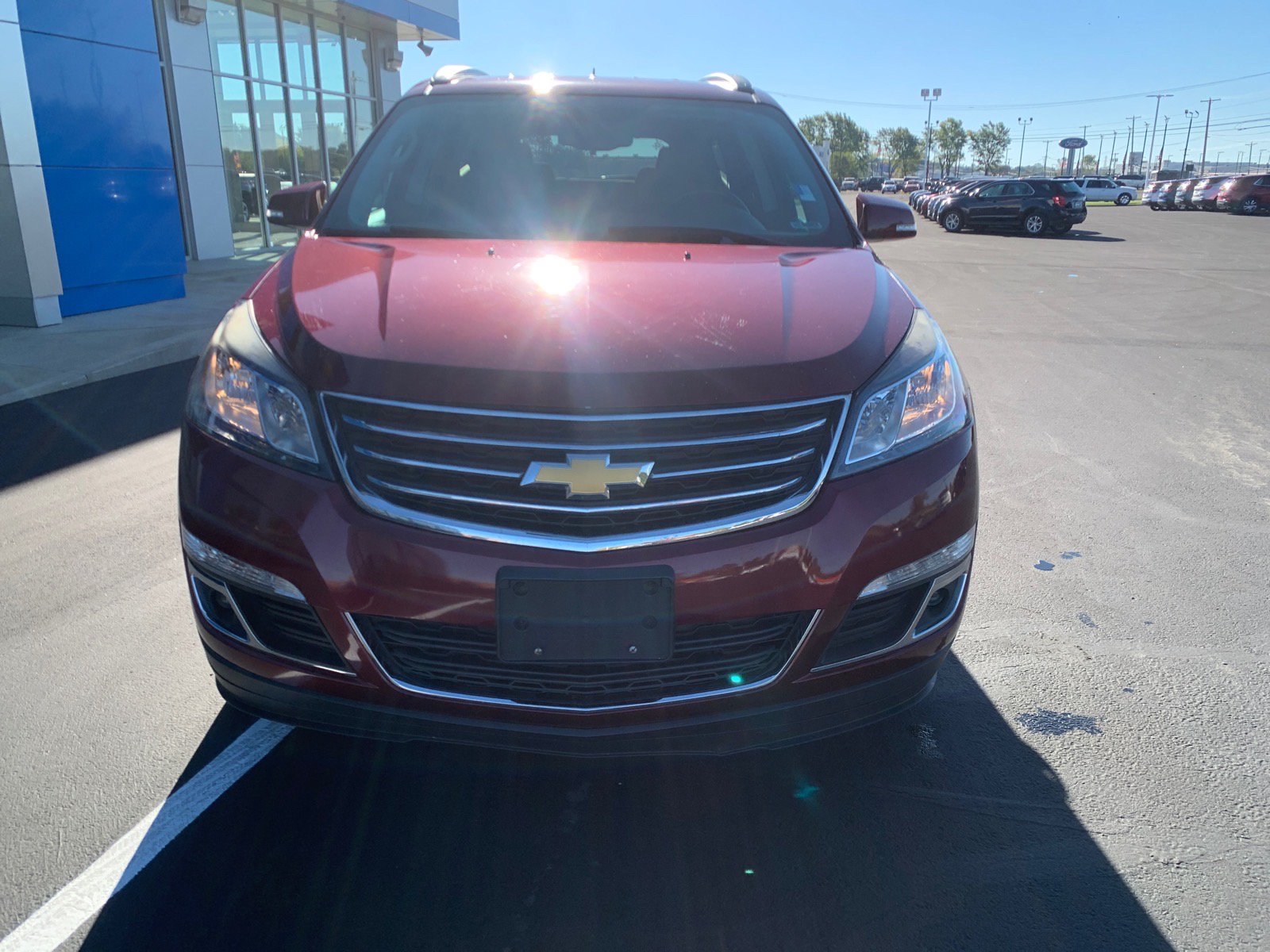 Used 2015 Chevrolet Traverse LT w/ Style and Technology Package FWD image 2