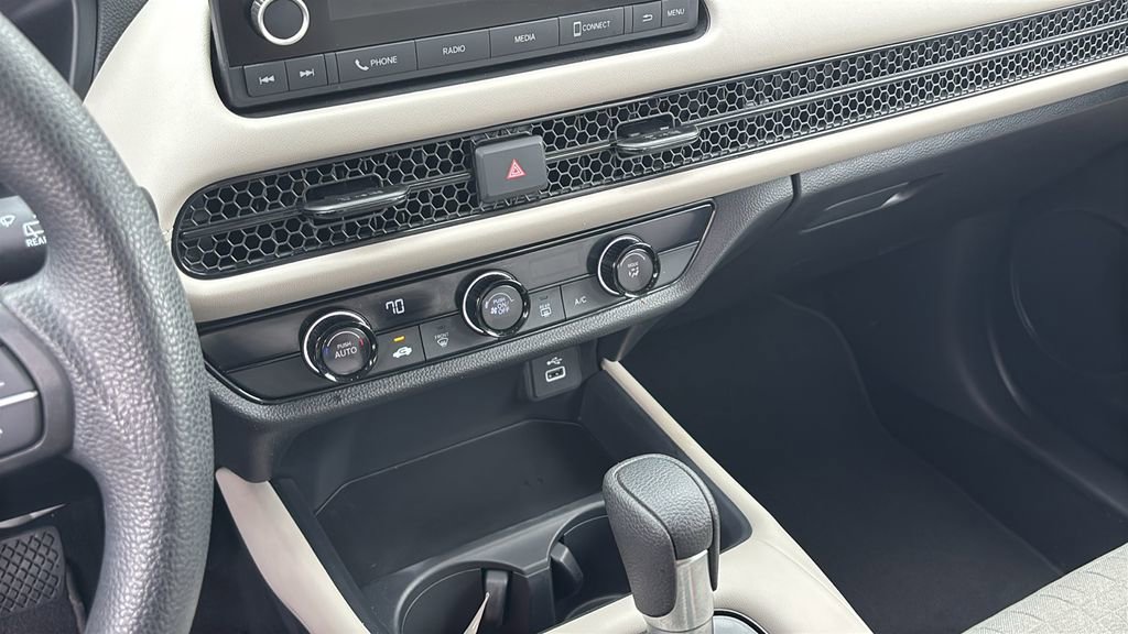 Certified 2025 Honda HR-V LX image 20