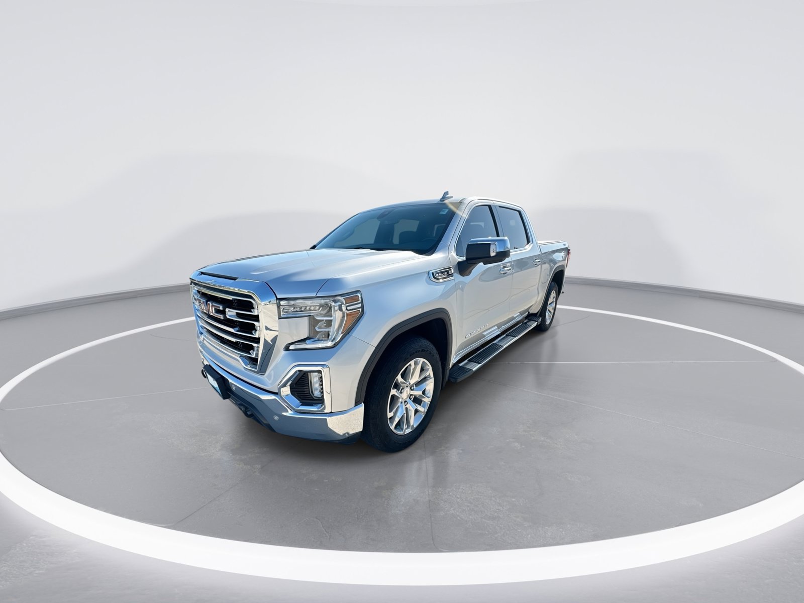 Used 2021 GMC Sierra 1500 SLT w/ SLT Premium Plus Package AWD/4WD image 4