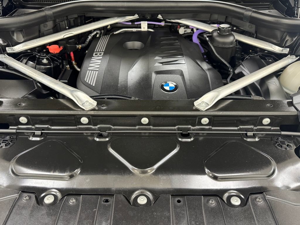 Used 2024 BMW X6 xDrive40i w/ Premium Package image 34