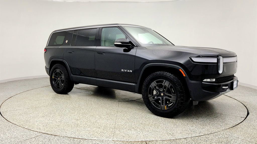 Used 2024 Rivian R1S Adventure image 3