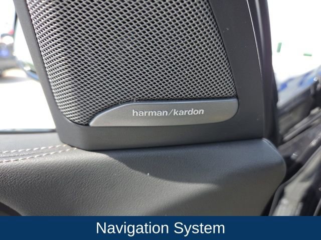 Used 2025 BMW X5 M60i w/ Climate Comfort Package image 8