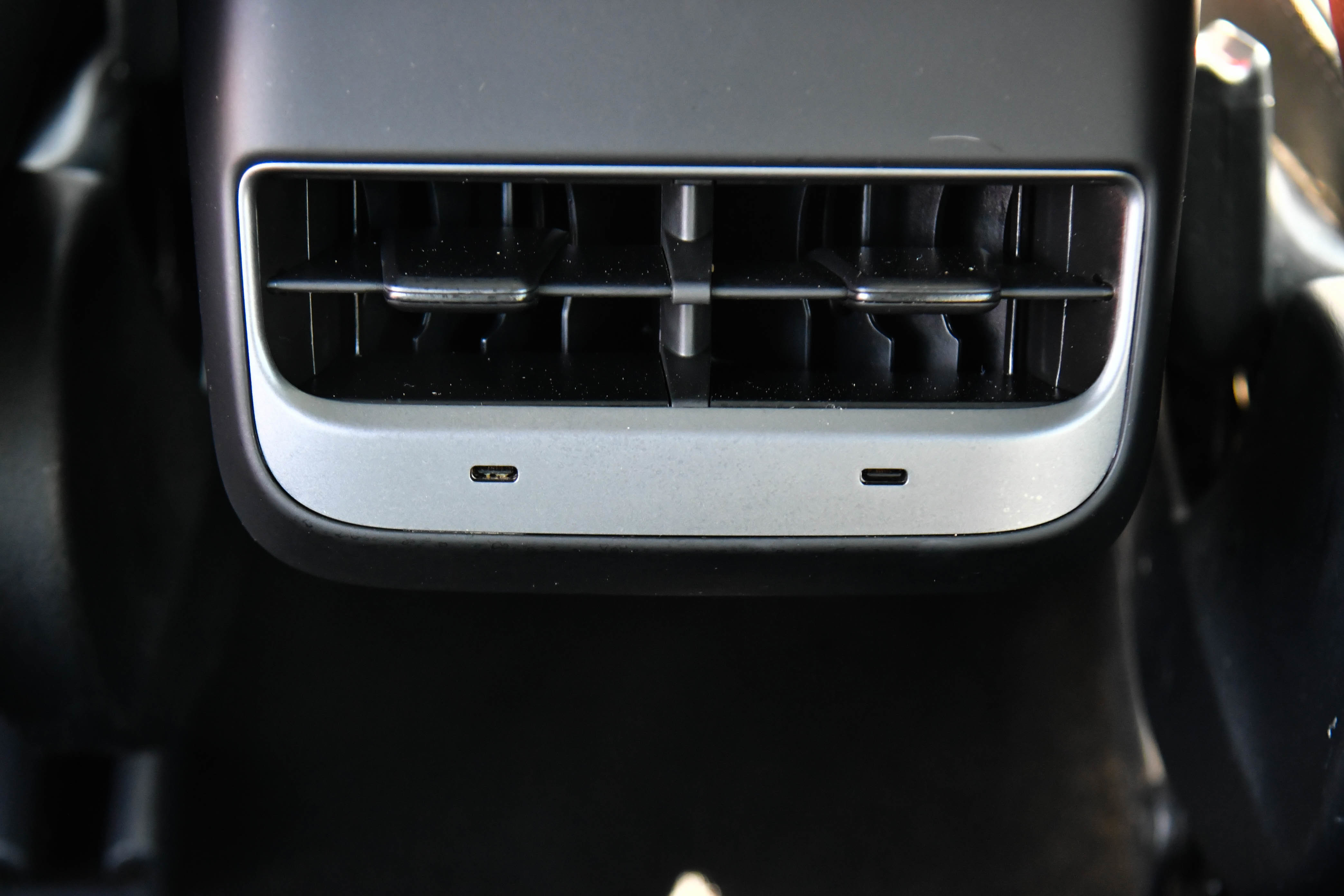 Used 2022 Tesla Model 3 Standard Range image 35