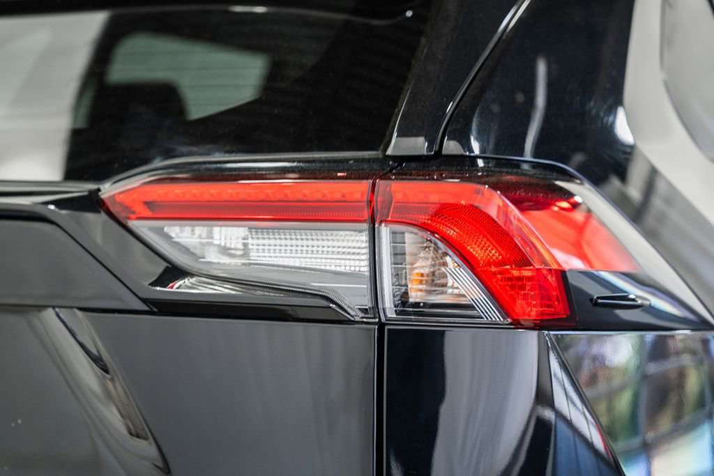 Used 2025 Toyota RAV4 XLE image 6