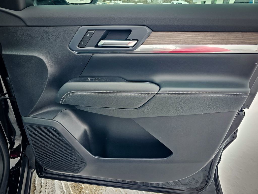 New 2026 GMC Terrain Denali w/ LPO, Floor Liner Package image 45