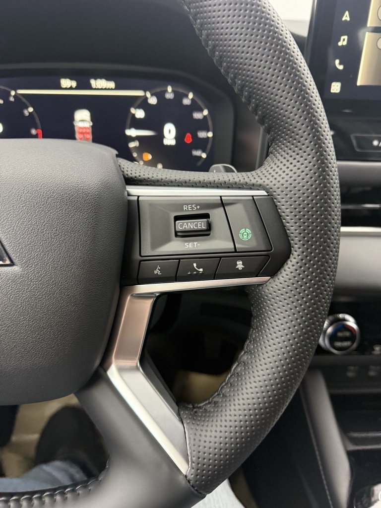 New 2025 Mitsubishi Outlander SEL image 20