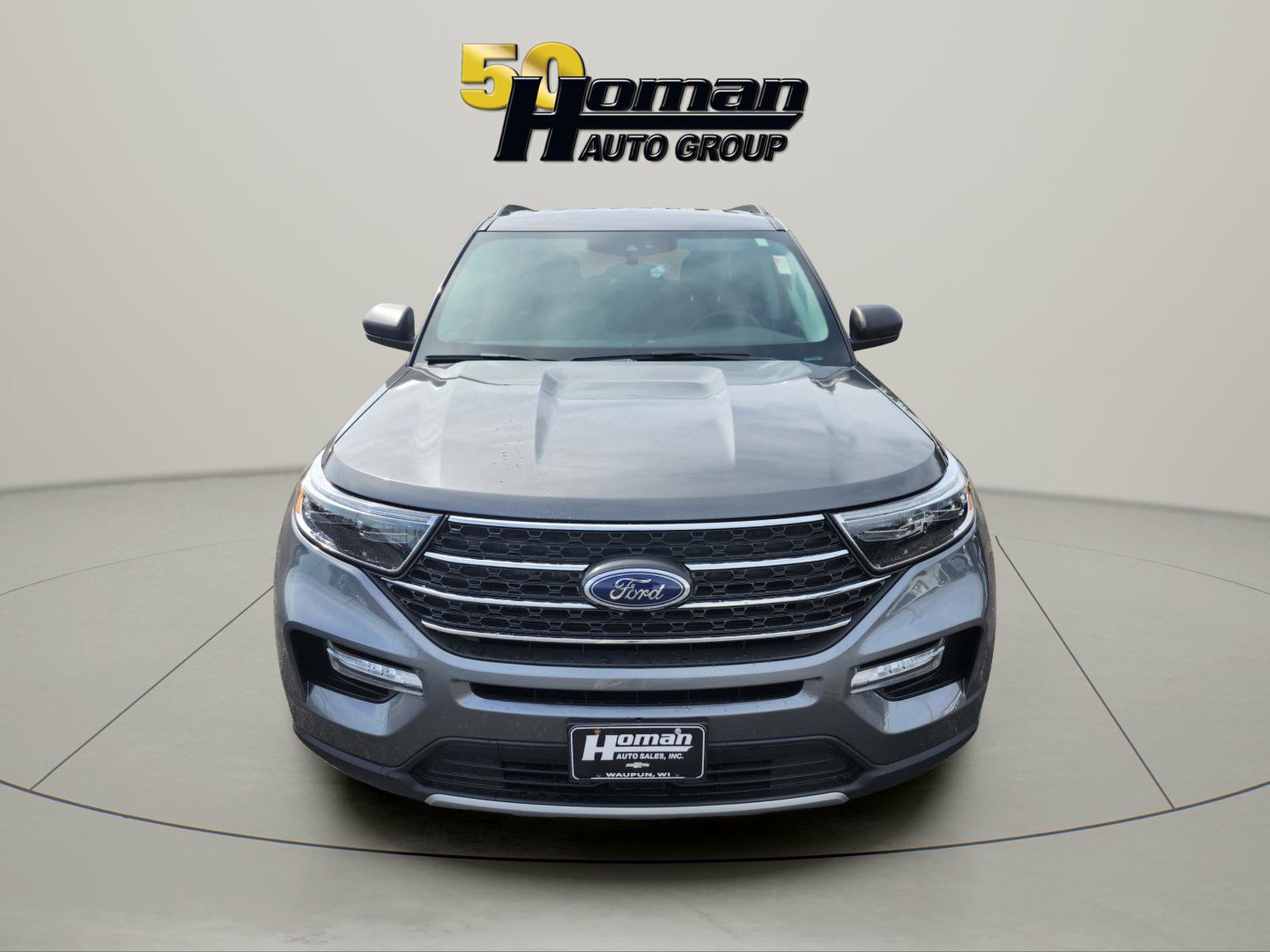 Used 2023 Ford Explorer XLT w/ Equipment Group 202A AWD/4WD image 8