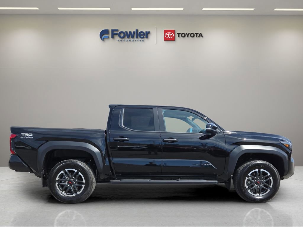Used 2024 Toyota Tacoma TRD Off-Road w/ TRD Off Road Upgrade Package image 8