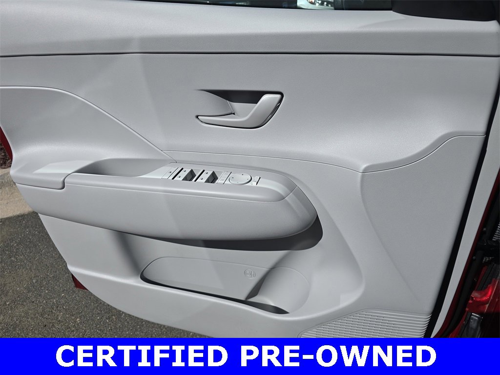 Certified 2025 Hyundai Kona SEL image 28
