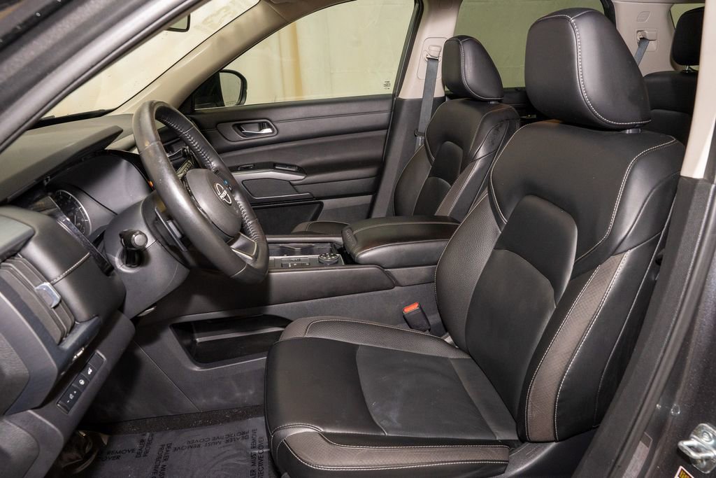 Certified 2023 Nissan Pathfinder SL image 12