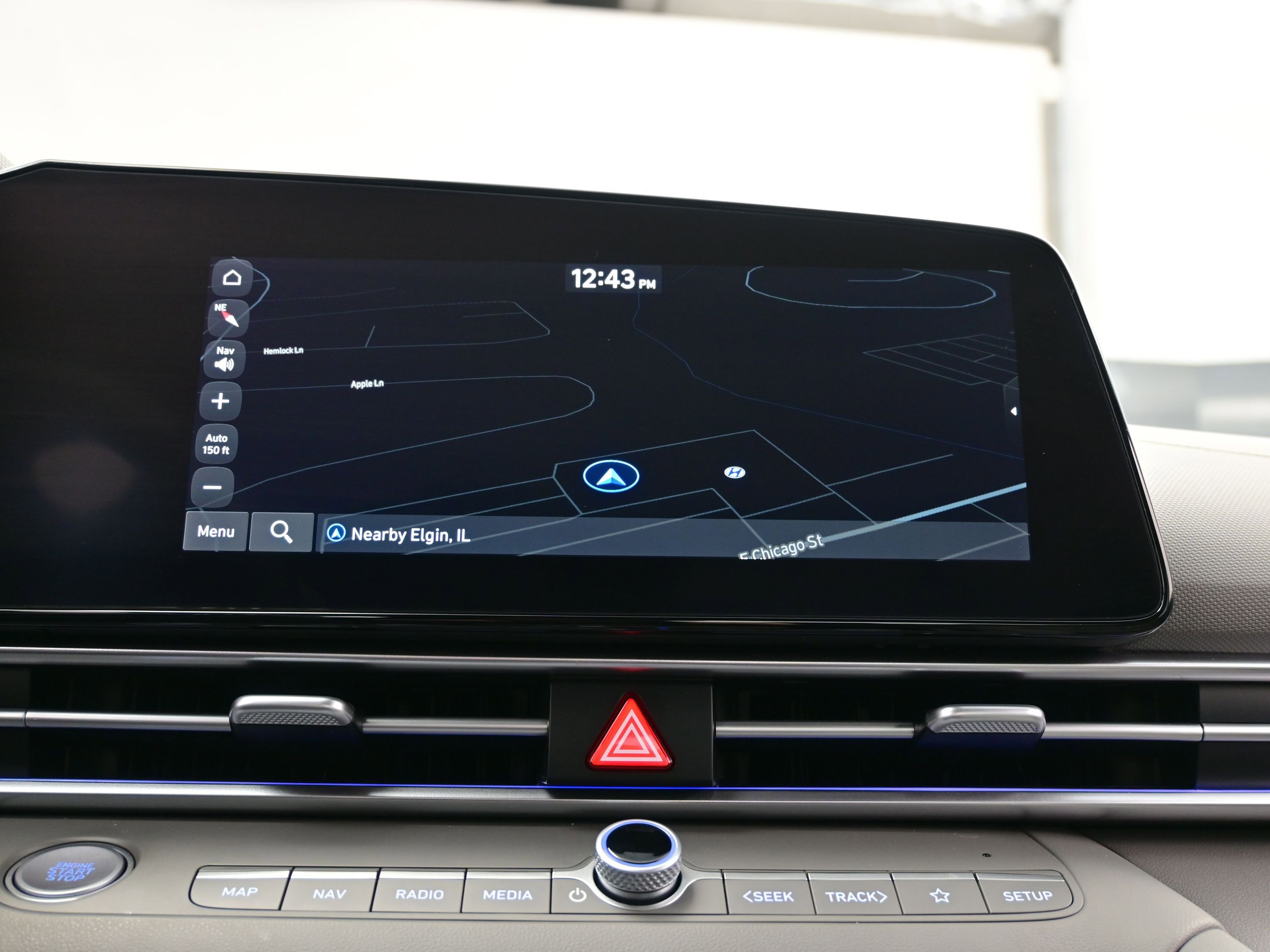 Certified 2025 Hyundai Elantra SEL image 19