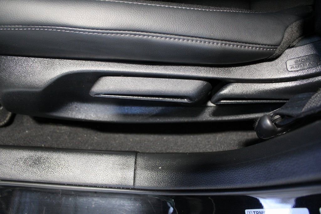 Used 2023 Honda Civic Sport image 9