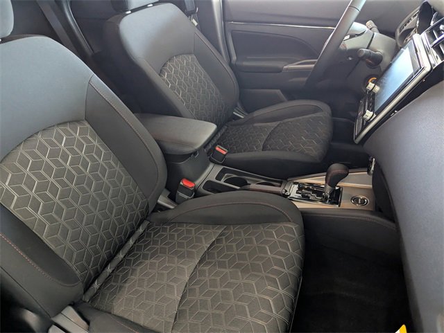 New 2025 Mitsubishi Outlander Sport AWD image 6