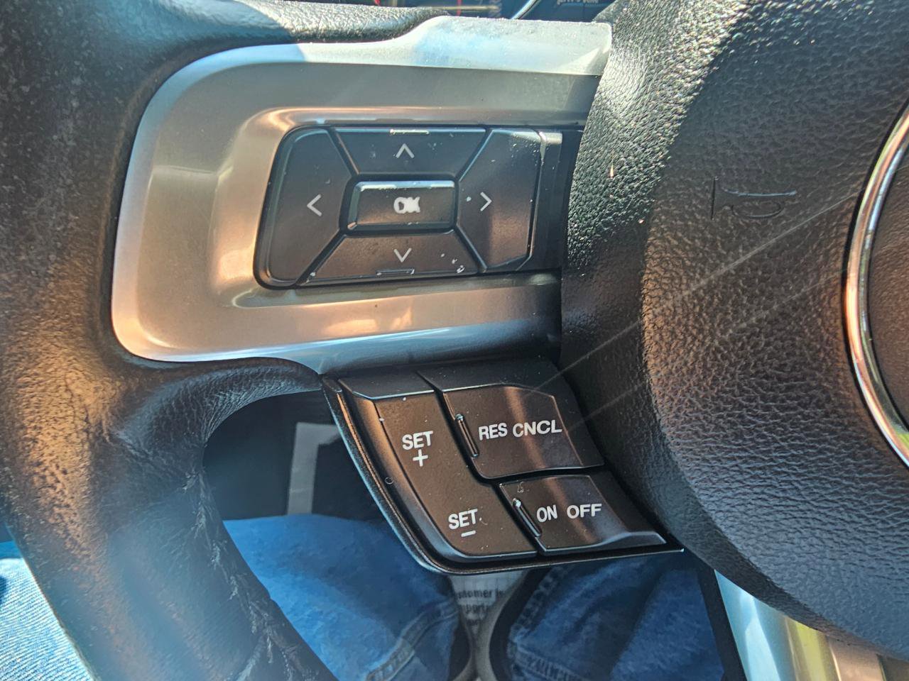 Used 2016 Ford Mustang Premium RWD image 31