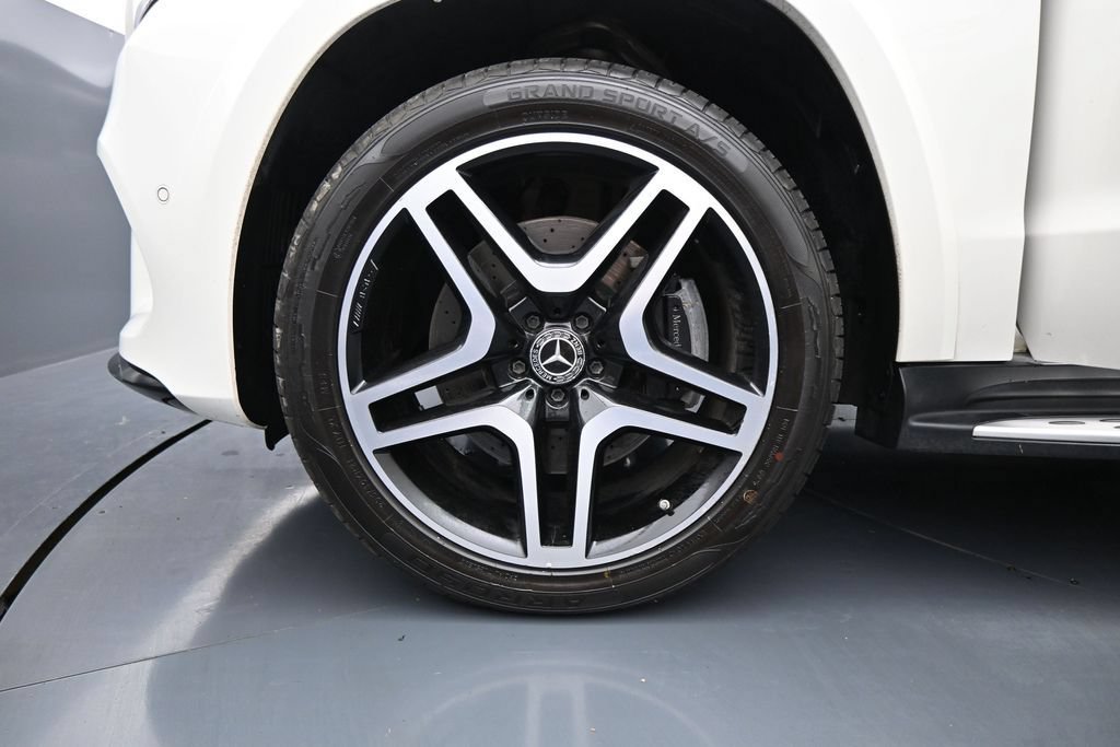 Used 2018 Mercedes-Benz GLS 550 4MATIC image 35