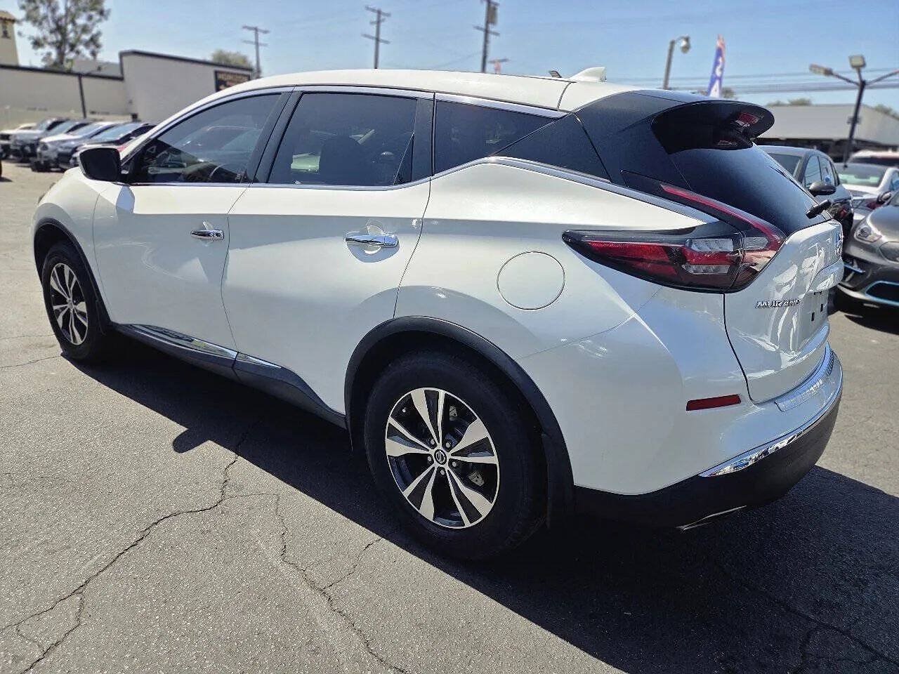 Used 2019 Nissan Murano S FWD image 16