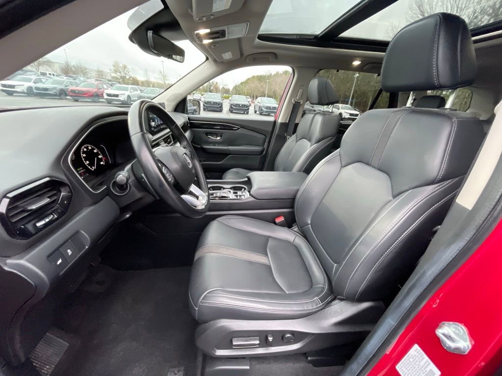 Certified 2025 Honda Pilot Touring image 27