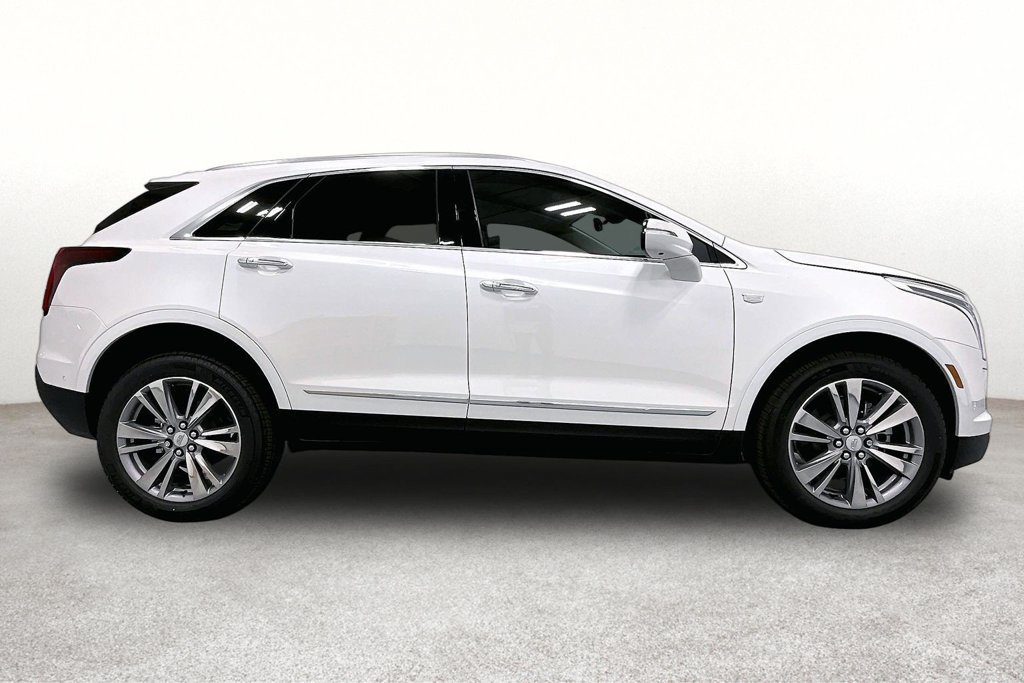 New 2026 Cadillac XT5 Premium Luxury w/ Driver Assist Package FWD image 8