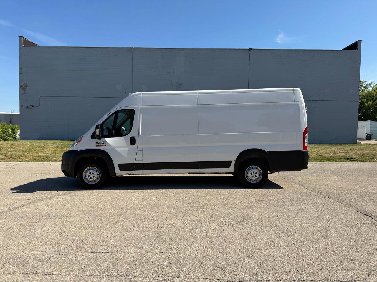 Used 2015 RAM ProMaster 3500 FWD image 4