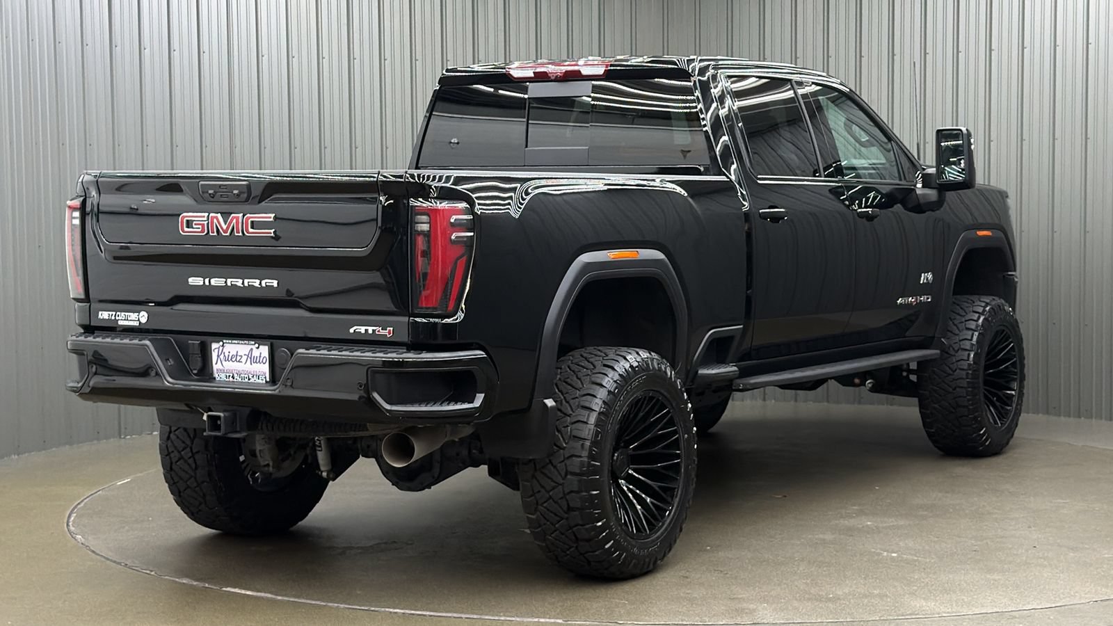 Used 2025 GMC Sierra 2500 AT4 w/ AT4 Premium Plus Package AWD/4WD image 5