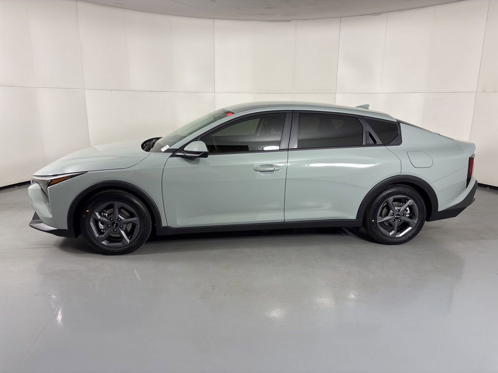 New 2026 Kia K4 LXS image 5