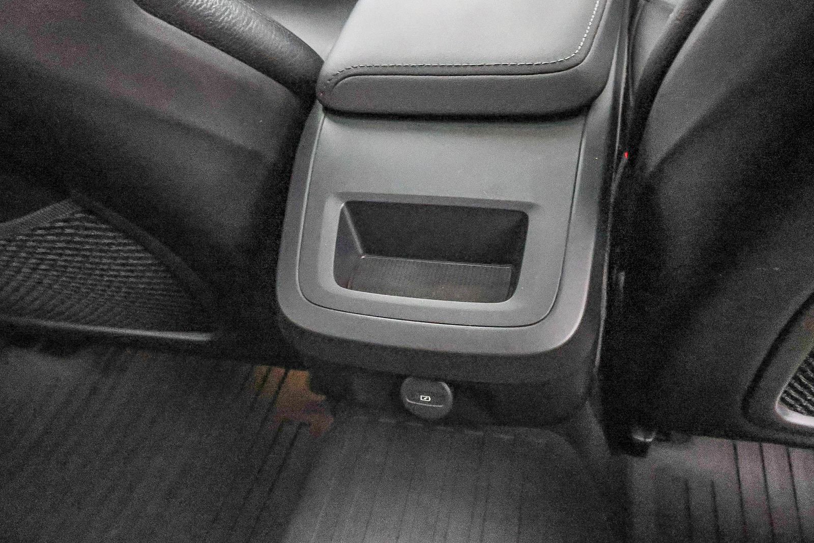 Used 2023 Volvo S60 B5 Plus w/ Protection Package Premier image 22