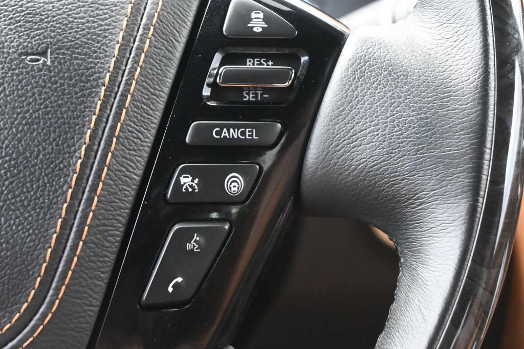 Used 2023 INFINITI QX80 Sensory w/ All-Season Package AWD/4WD image 10