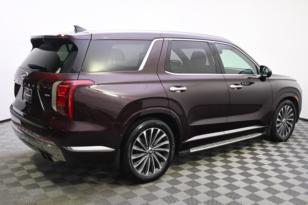 Used 2023 Hyundai Palisade Calligraphy w/ Cargo Package AWD/4WD image 7