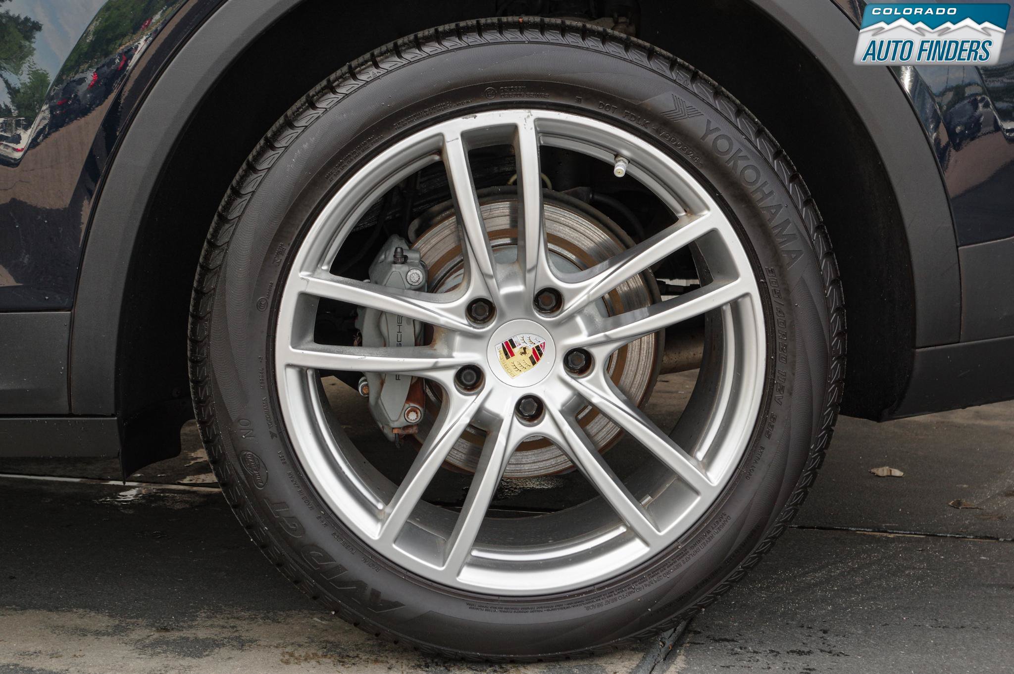 Used 2019 Porsche Cayenne S w/ Premium Plus Package AWD/4WD image 26