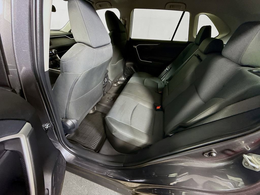 Used 2024 Toyota RAV4 LE AWD/4WD image 21