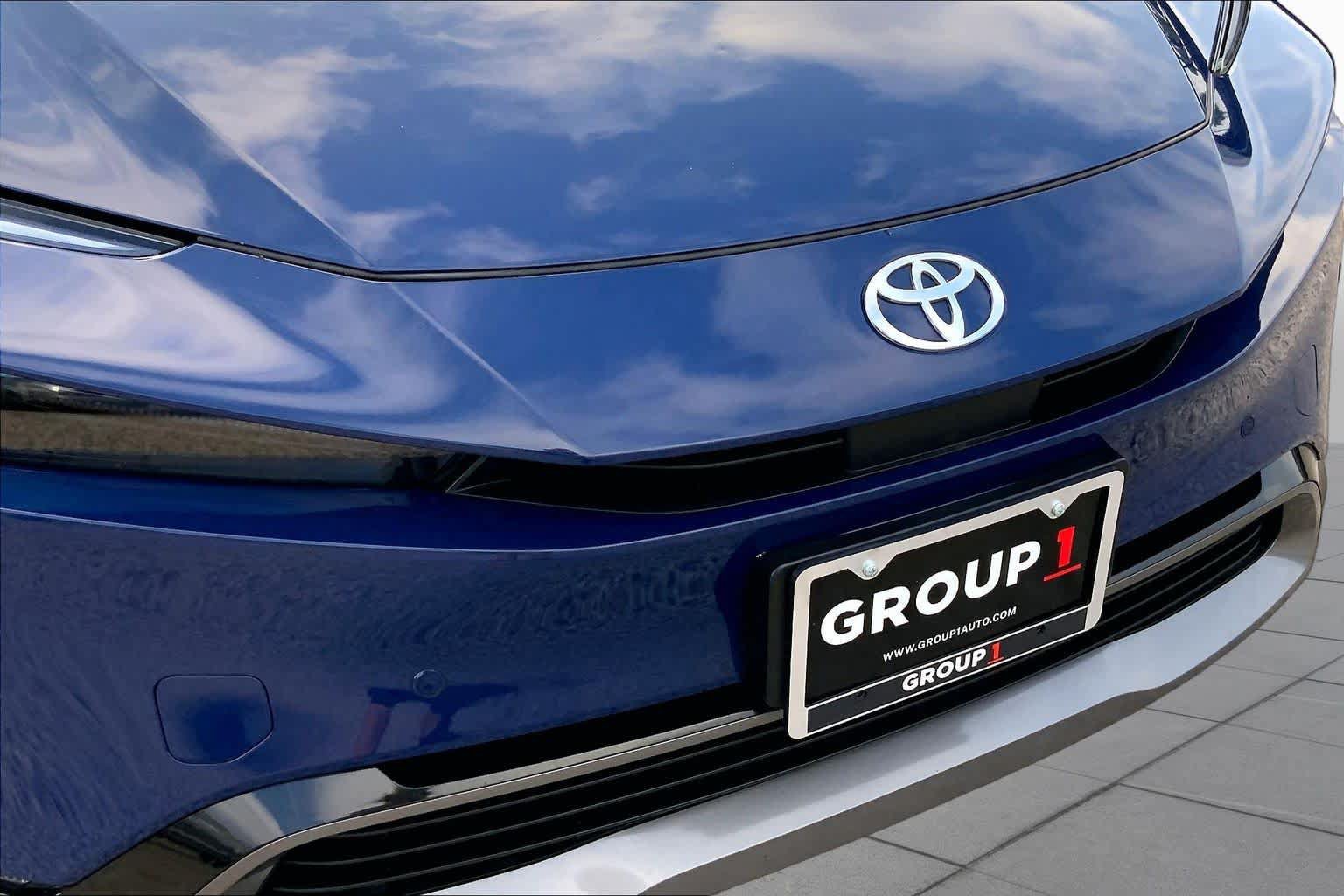 Used 2024 Toyota Prius XLE AWD/4WD image 30