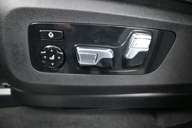 Used 2025 BMW X5 sDrive40i w/ Climate Comfort Package RWD image 31