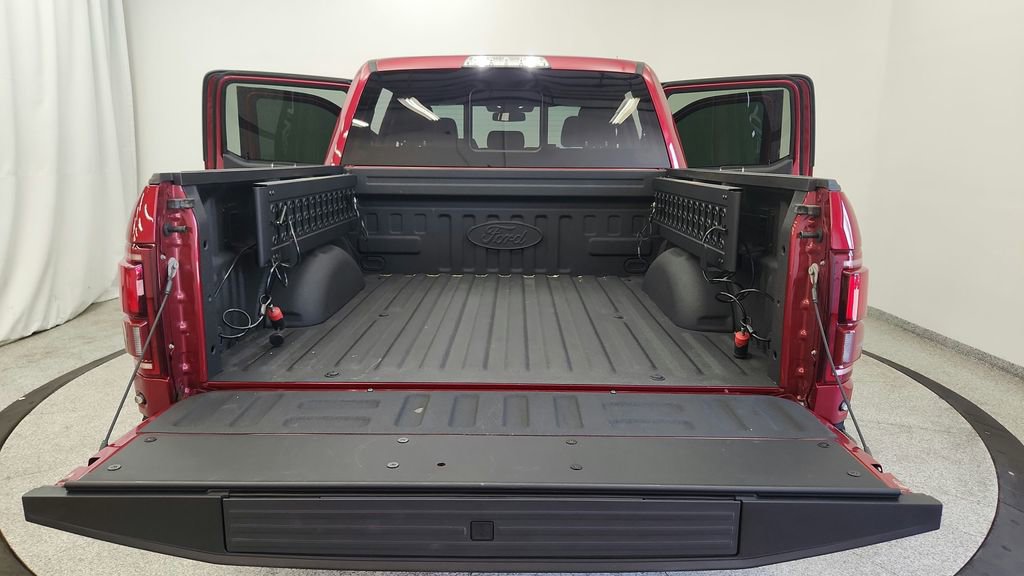 Used 2017 Ford F150 Raptor w/ Equipment Group 802A Luxury AWD/4WD image 91
