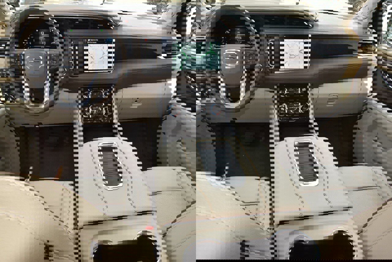 Used 2024 GMC Yukon Denali image 17